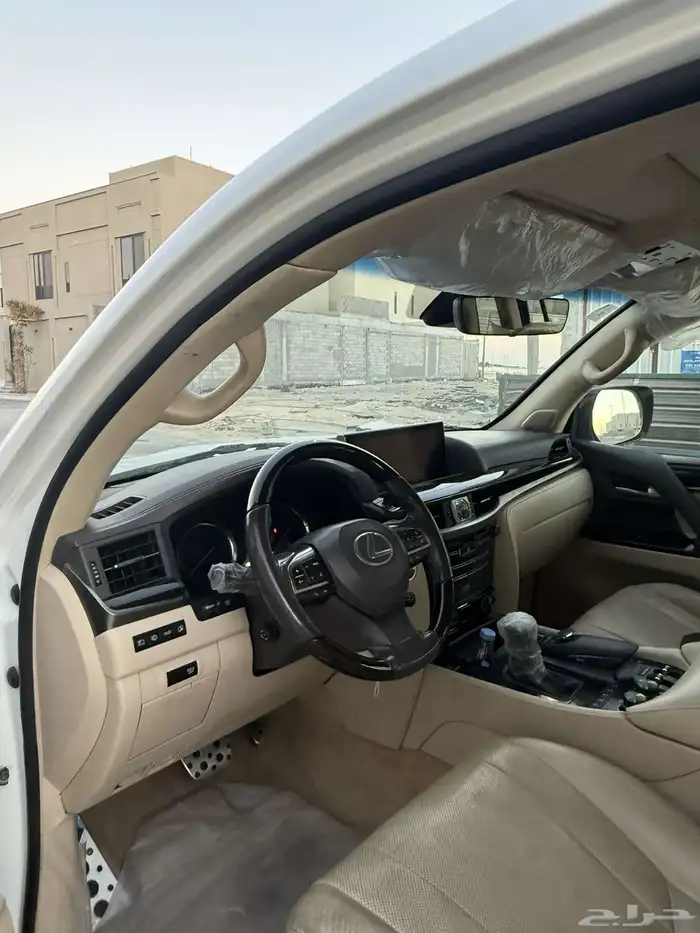 لكزس 2019 فل كامل 4