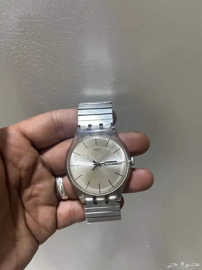 ساعة سواتش 1