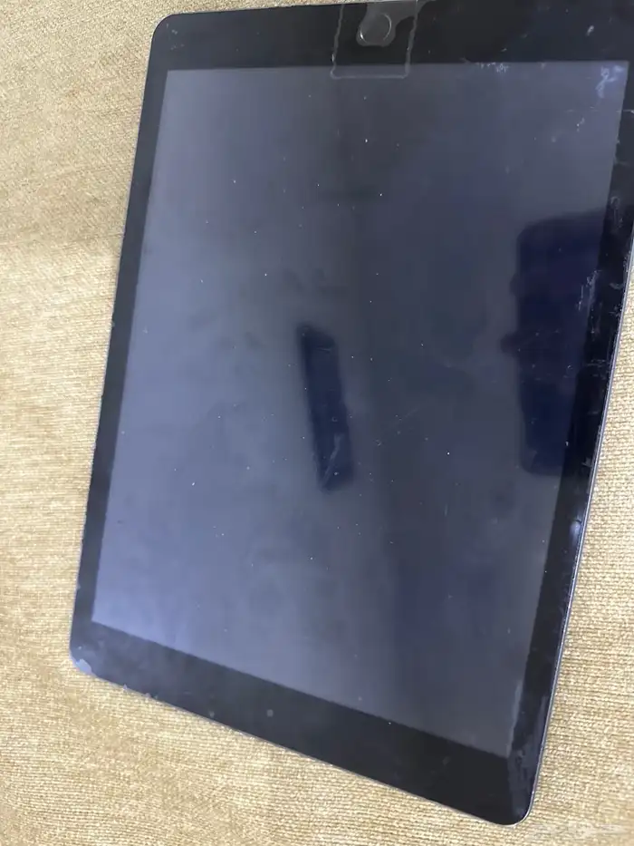 ايباد الجيل التاسع نضيف جدا الصامل يتواصل معي واتس 2