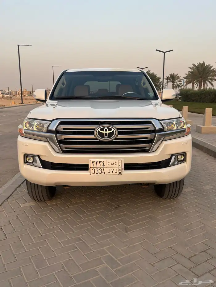 للبيع لاندكروزر 2016 ديزل ابيض خليجي رقم 1 1