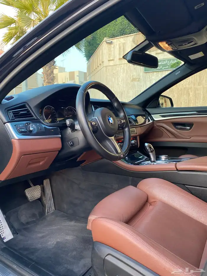 BMW 520i 2016 Mkit - قمة في النظافة 0