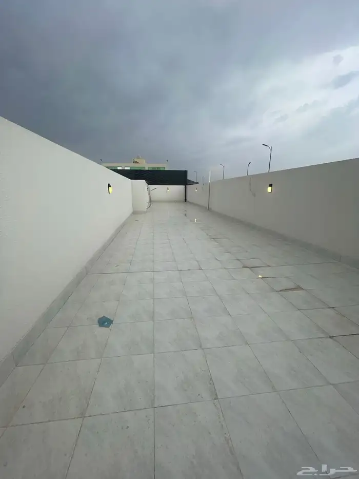 للبيع شقق وسيعه ارضي وعلوي بالمحاله ابها 27