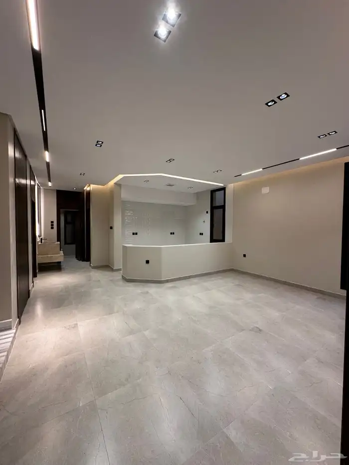 للبيع فيلا مودرن قريبه من ممشى الراقى بخميس مشيط 19