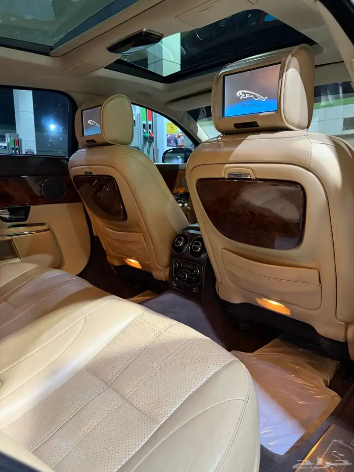 جاكوار XJL Portfolio 2012 فل اطلبية تنفس طبيعي بحالة الوكالة 42