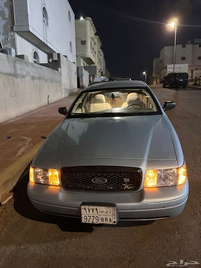 فورد فكتوريا سعودي تابع لجامعه حكوميه 0