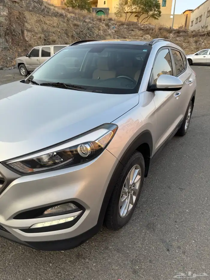 توسان دبل ( بنزين) وكالة 2018 0