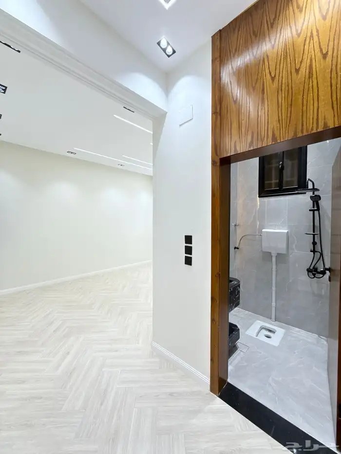 للبيع شقق ارضيه وعلويه بسطح خاص بحي الموسي وسط جميع الخدمات 16