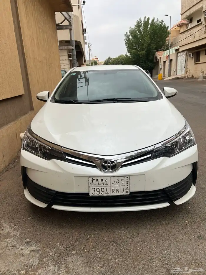 سيارة كرولا 2015 3