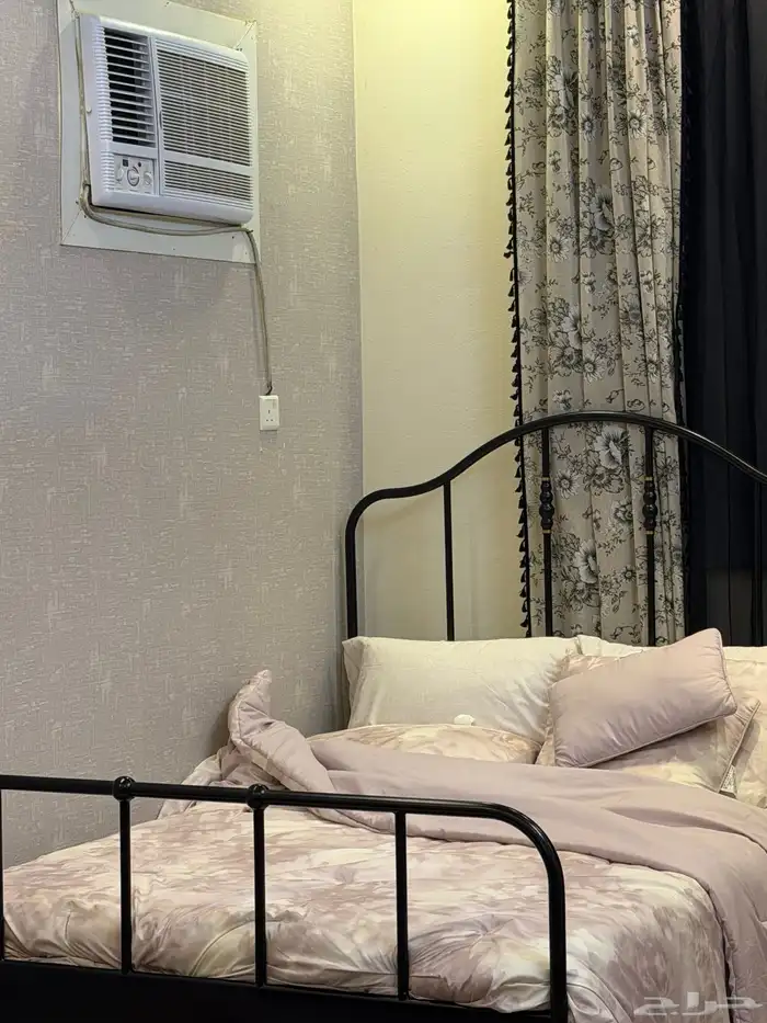 اثاث غرفة نوم ومكيف شباك 4