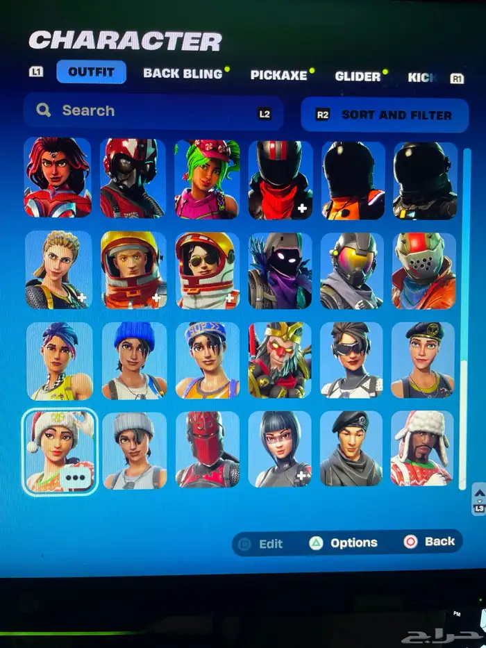 حساب للبيع سوني فيه أشياء نادرة في روكت و فورت 12