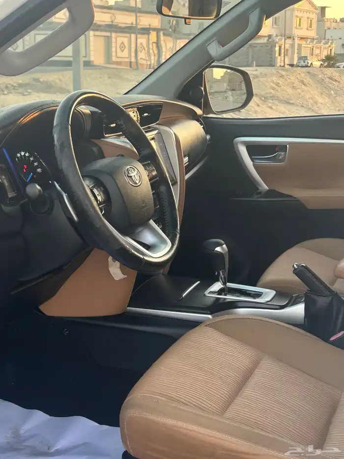 للبيع فور شنر 2018دبل VX 12