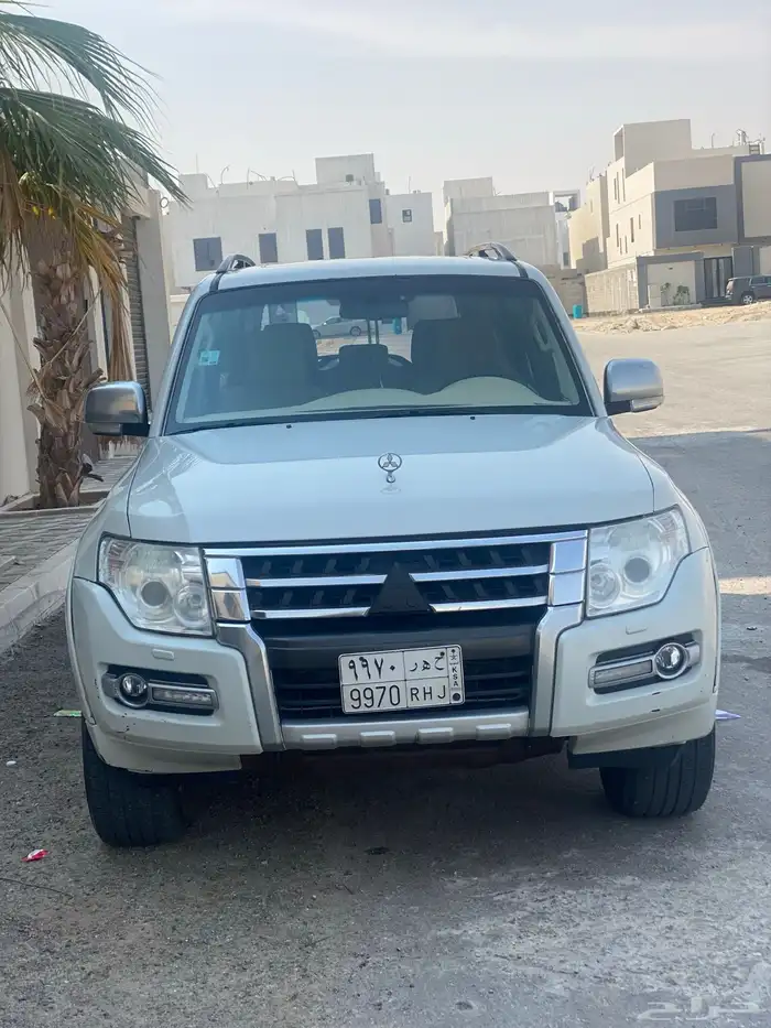 ميتسوبيشي باجيرو 2016 0