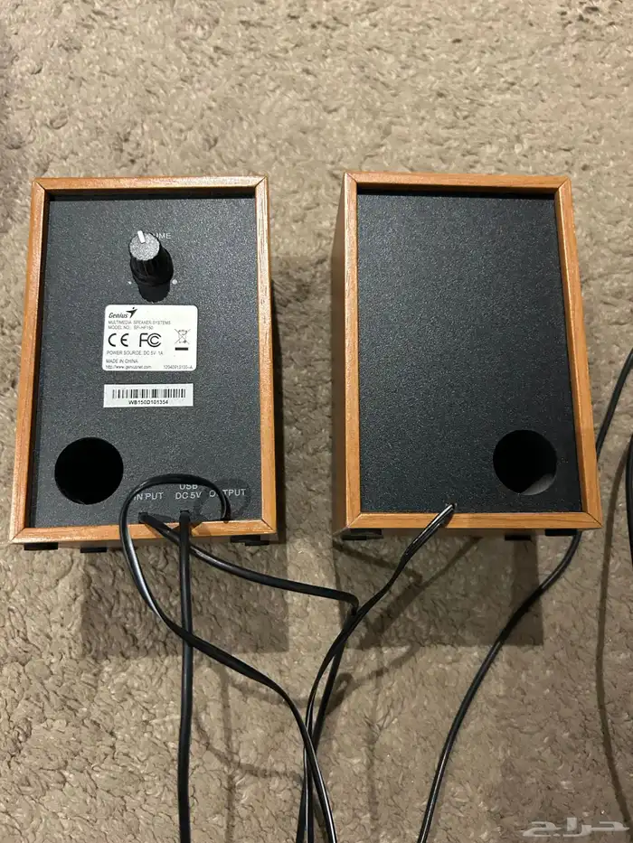 مكبر صوت للكمبيوتر ( سماعات خارجيه )لون اسود ولون خشبي 3