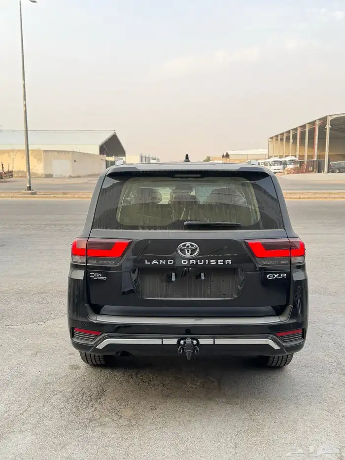 للبيع لاندكروزر2025 - L3 اسود أصفار بأقل الأسعار 5