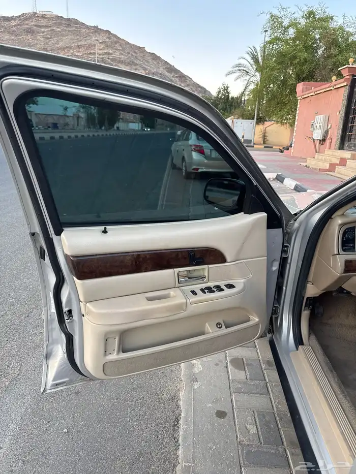 جراند ماركيز 2008 8