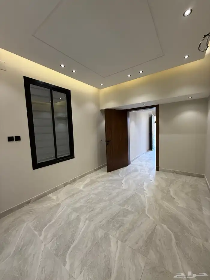 للبيع شقة ارضي 6 غرف بحي البديع أبها سعر عادل 500 الف فقط 6