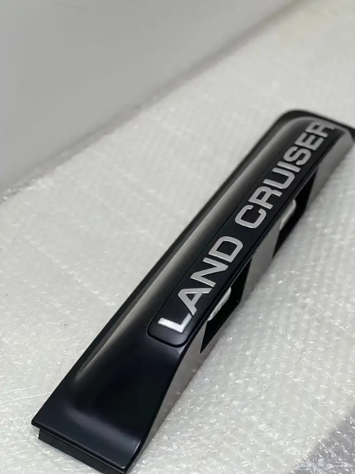 قاعدة لوحة لاندكروزر 2003 - 2007 1