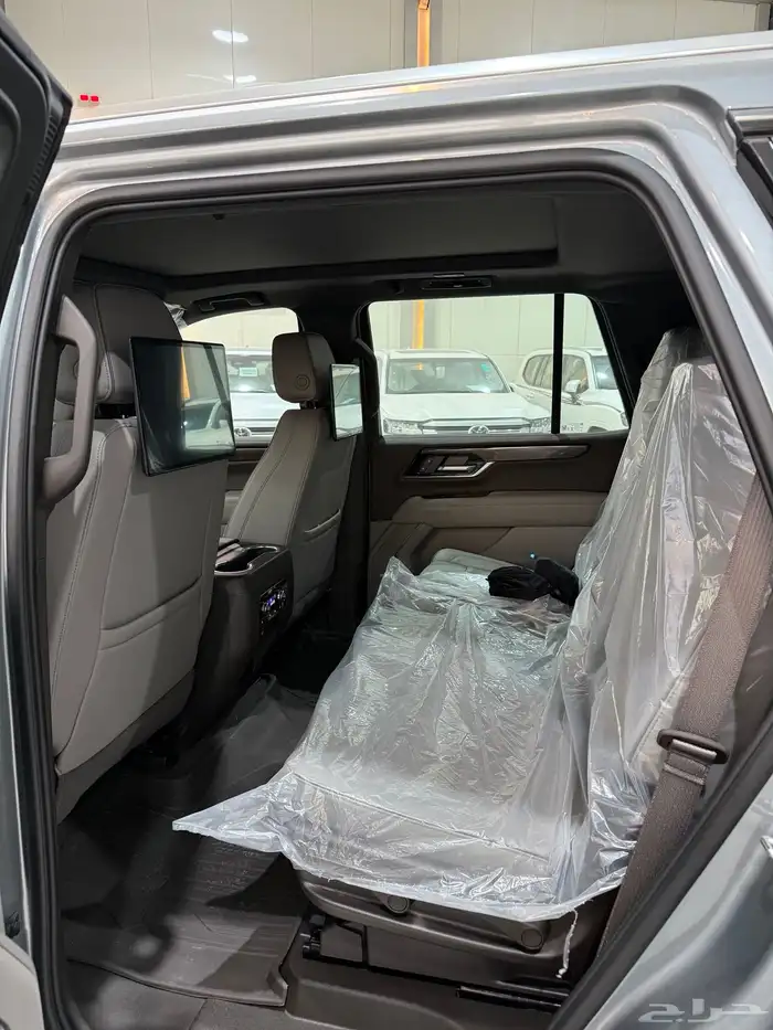 جي ام سي يوكن اليفيشن رمادي 2025 سقف بنوراما اقل سعر بالسوق 7