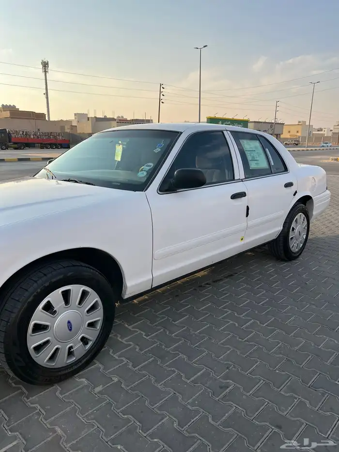 فورد فكتوريا سعودي 1