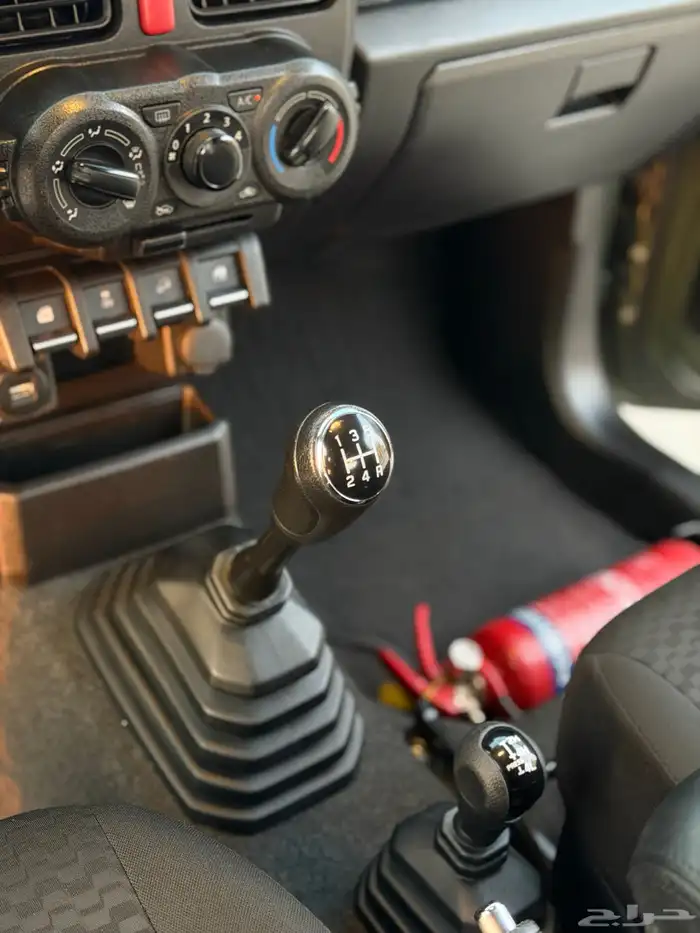 سوزوكي جمني 2021 17