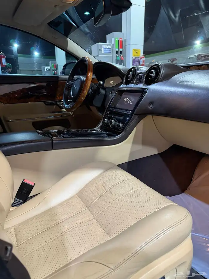 جاكوار XJL Portfolio 2012 فل اطلبية تنفس طبيعي بحالة الوكالة 25