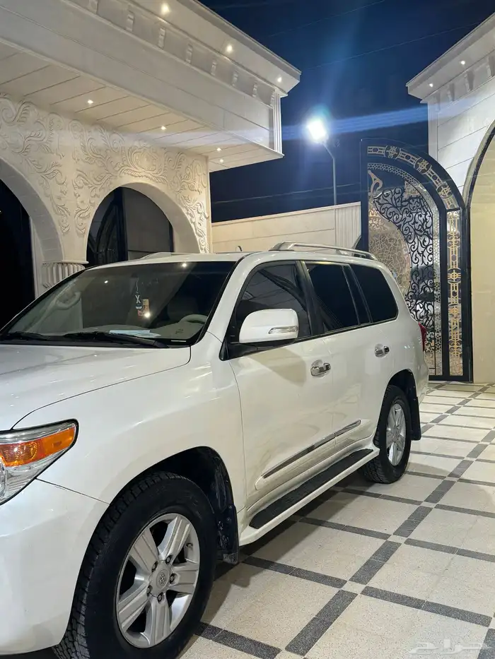 للبيع جيب لاندكروزر 2