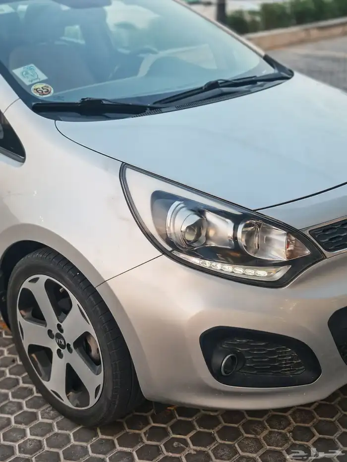 كيا ريو هاتشباك فل كامل مخزززن 52