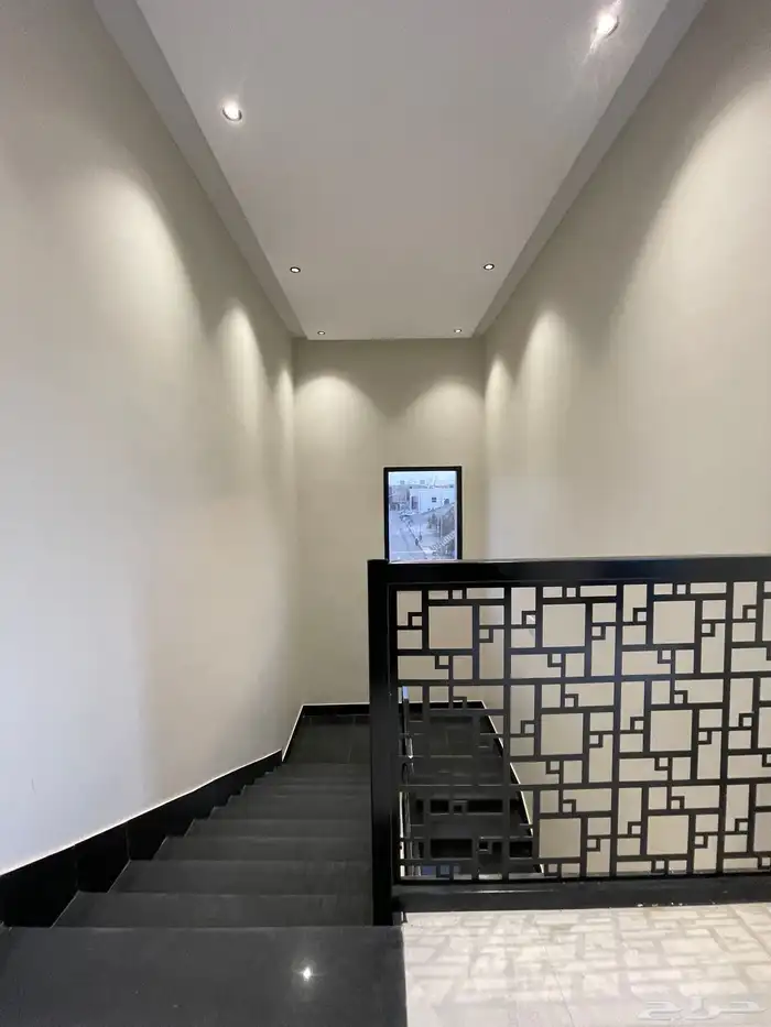 للبيع شقق علويه بسطح ومصعد بسعر 520 الف ابها المحاله 20