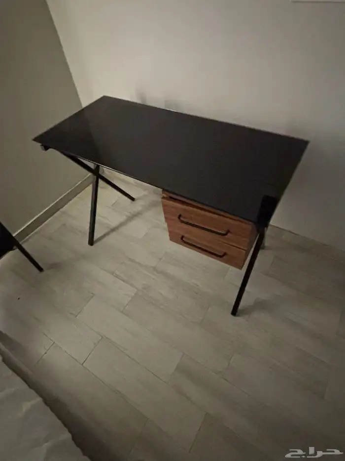 مكتب نظيف جديد قزاز اسود 0