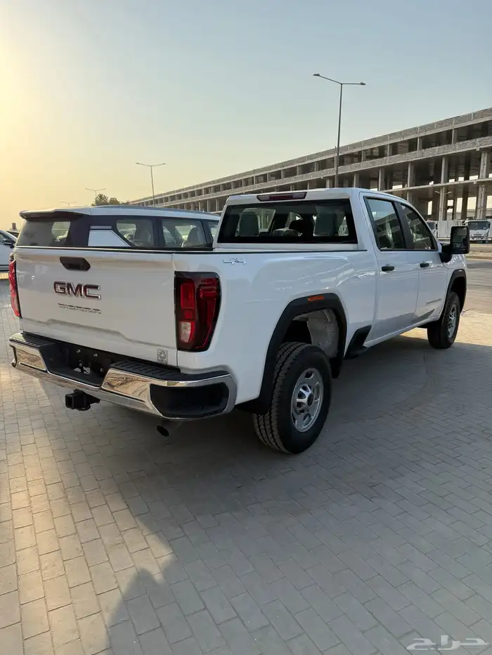 جي ام سي سييرا hd2500 اصفار2025 3