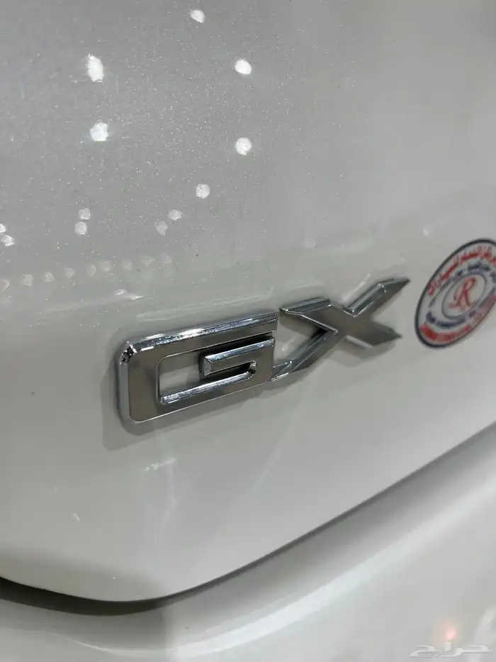 للبيع تويوتا فورتشنر موديل 2015 ممشى قليل 8