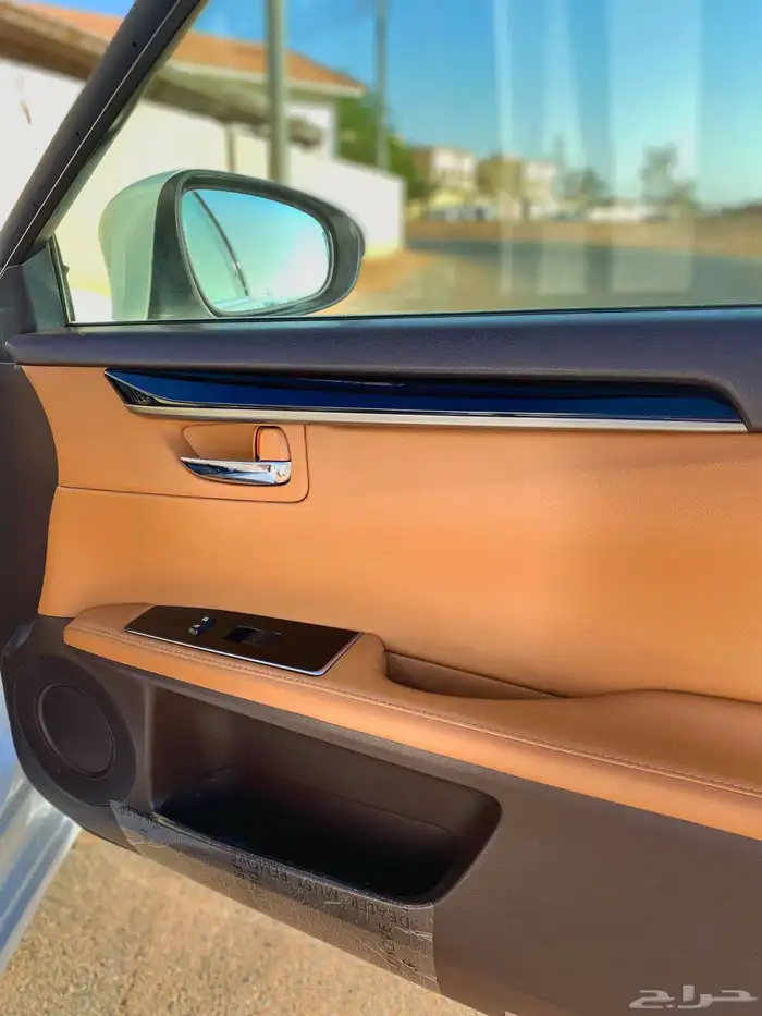 لكزس es350 2017 28