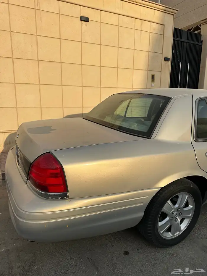 فورد كراون فكتوريا 5