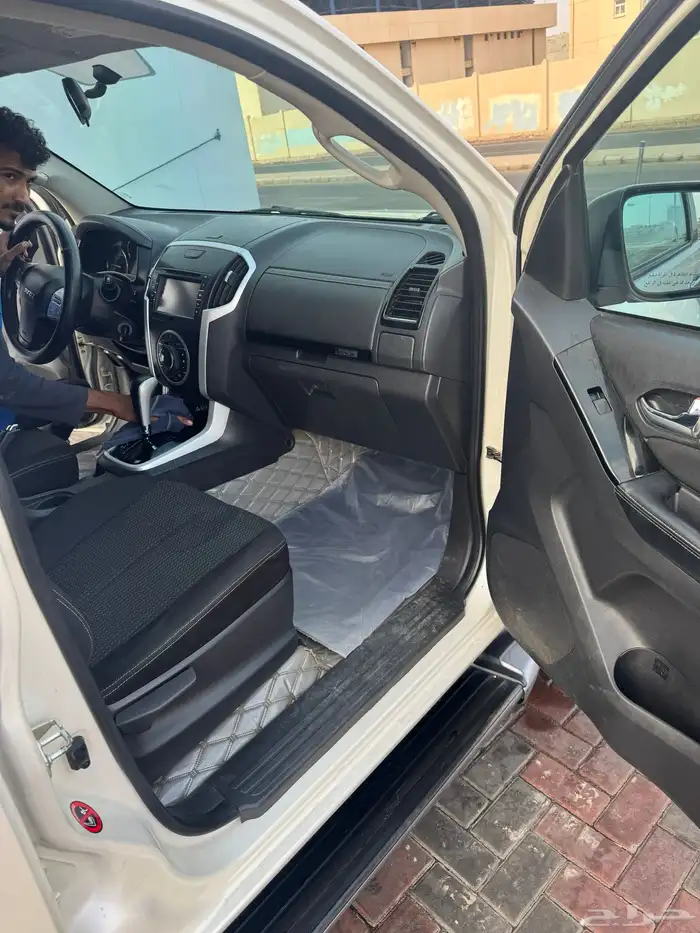 للبيع ايسوزو او للبدل المناسب 4