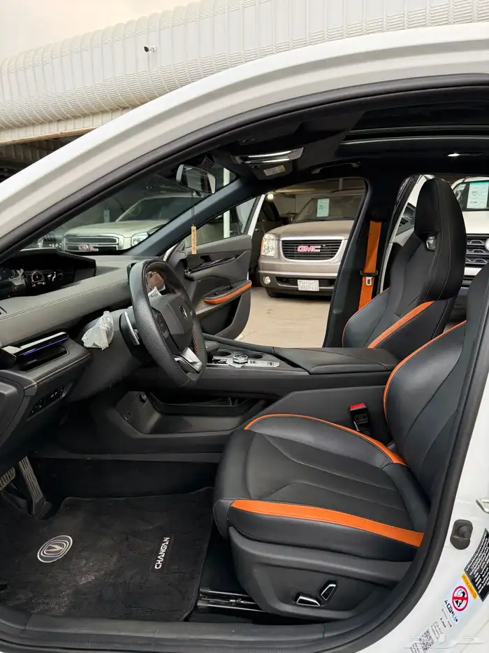 شانجان 2025 يوني V اعلى فئة سبورت 17