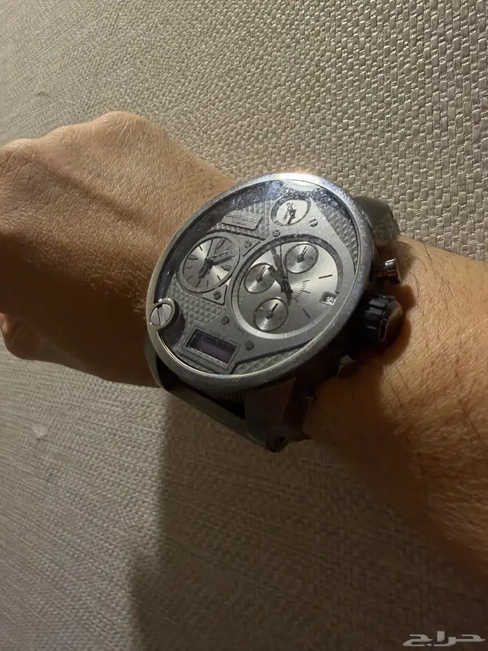 ساعة فاخرة من نوع ديزل حجم ملكي اللون برونز 7