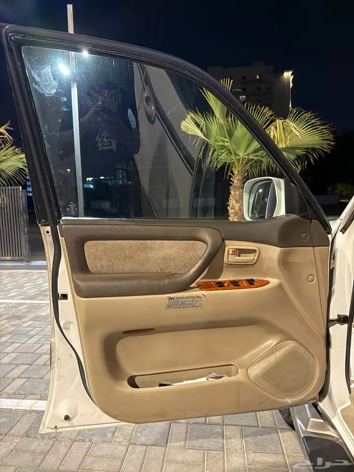 لاندكروزر 2005 . 11