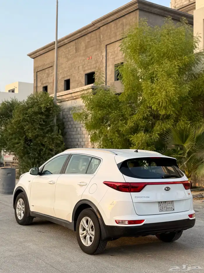 كيا سبورتاج 2018 سعودي بنزين قمه بنضافه 2.4 5