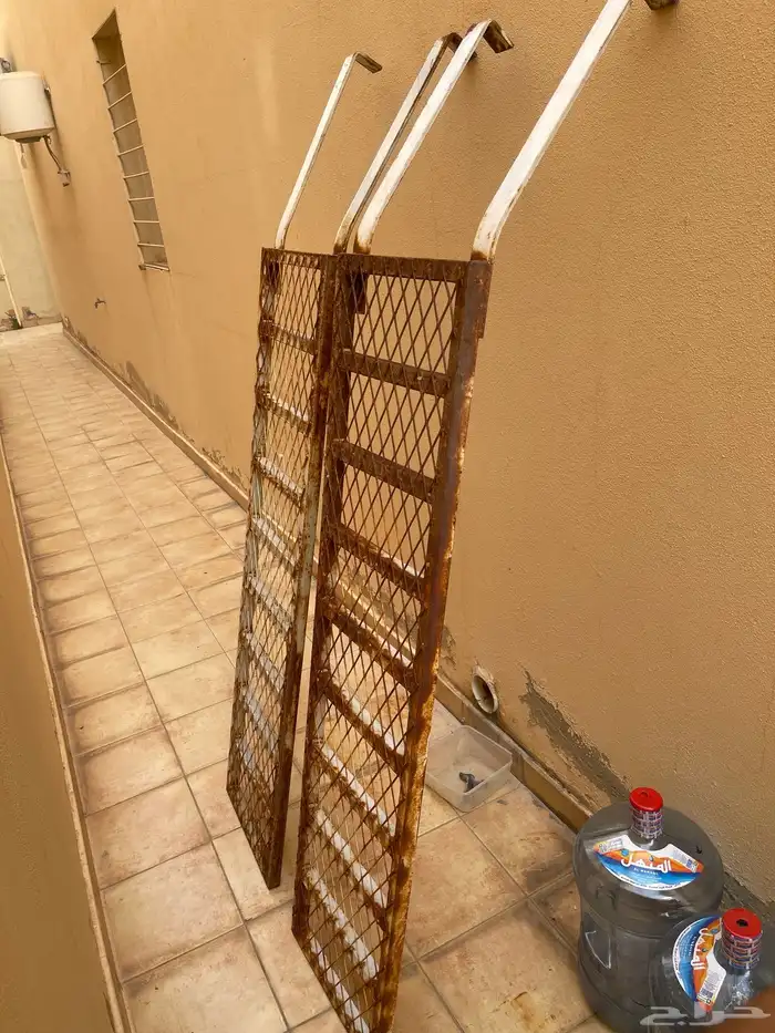 فصالات حديد لجميع الدبابات وحديد أنا مفصله بنفسي ويشهد الله 0