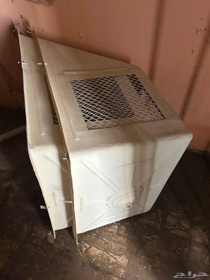 مغاسل عدد 2وشبابيك مكيفات عدد 2 كرسي افرنجي 1 اكرمكم الله 2