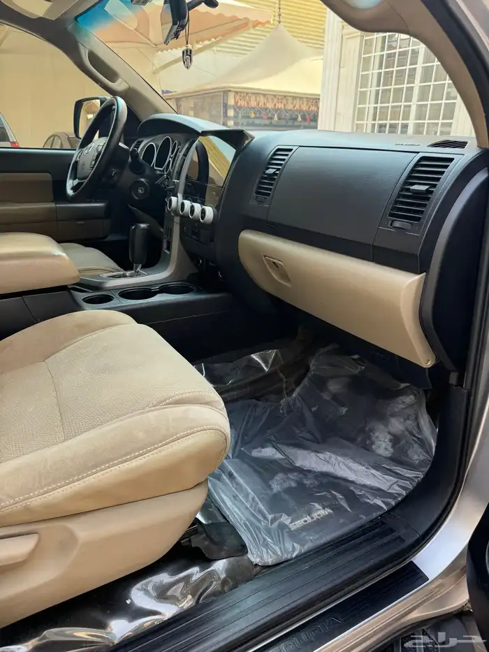 للبيع اسكويا مديل 2012 4