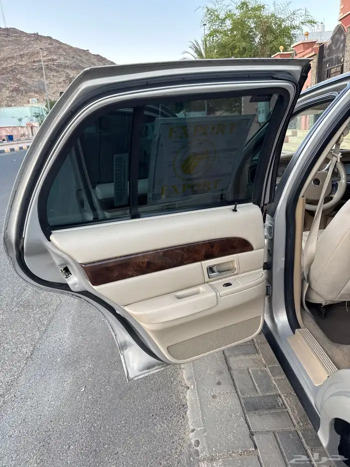 جراند ماركيز 2008 9