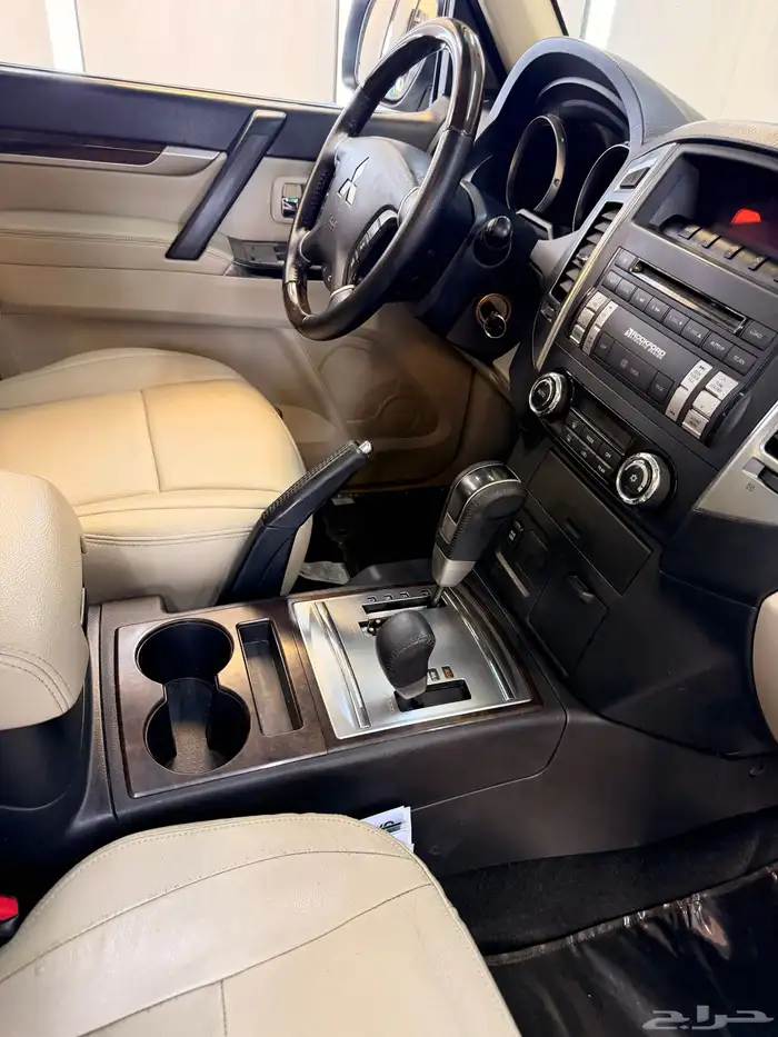 للبيع باجيرو 2015 17