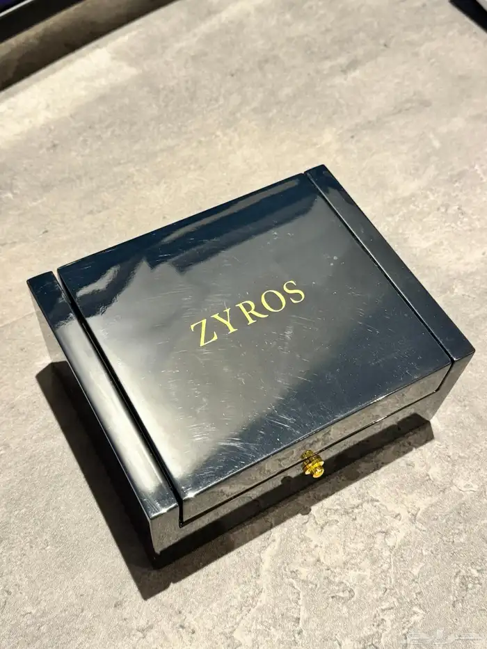 ساعة زايروس اتوماتيك 1