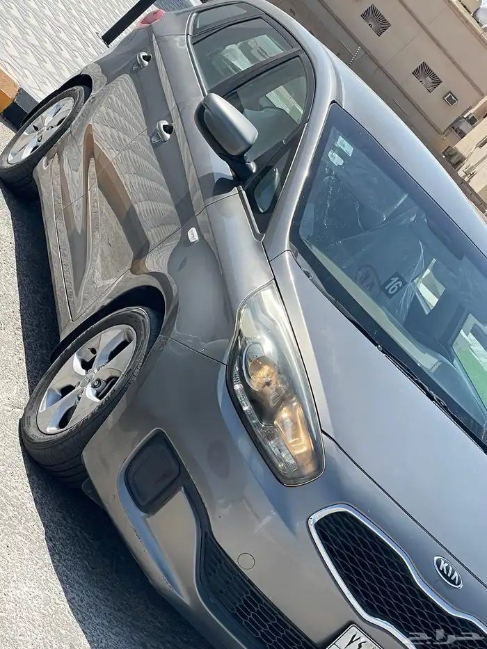 كيا كارينز 2016 نضيفه بحالة الوكاله 4