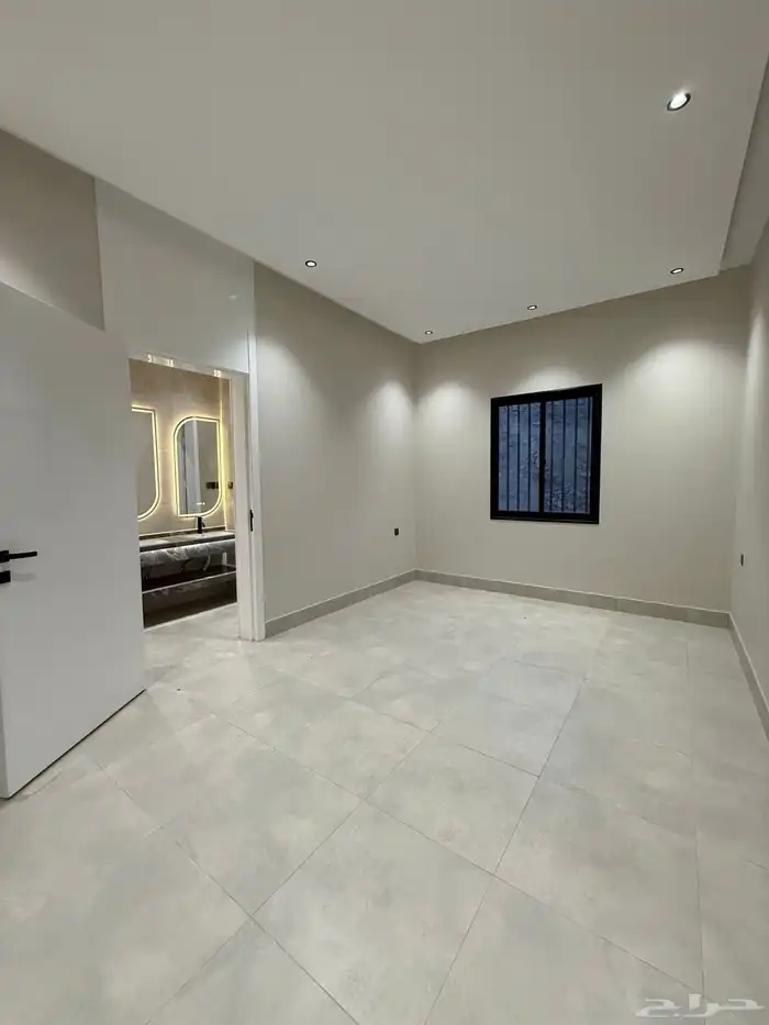 شقق فندقيه 6 غرف -المحاله قرب حديقه الزهور بسعر 520الف فقط 6