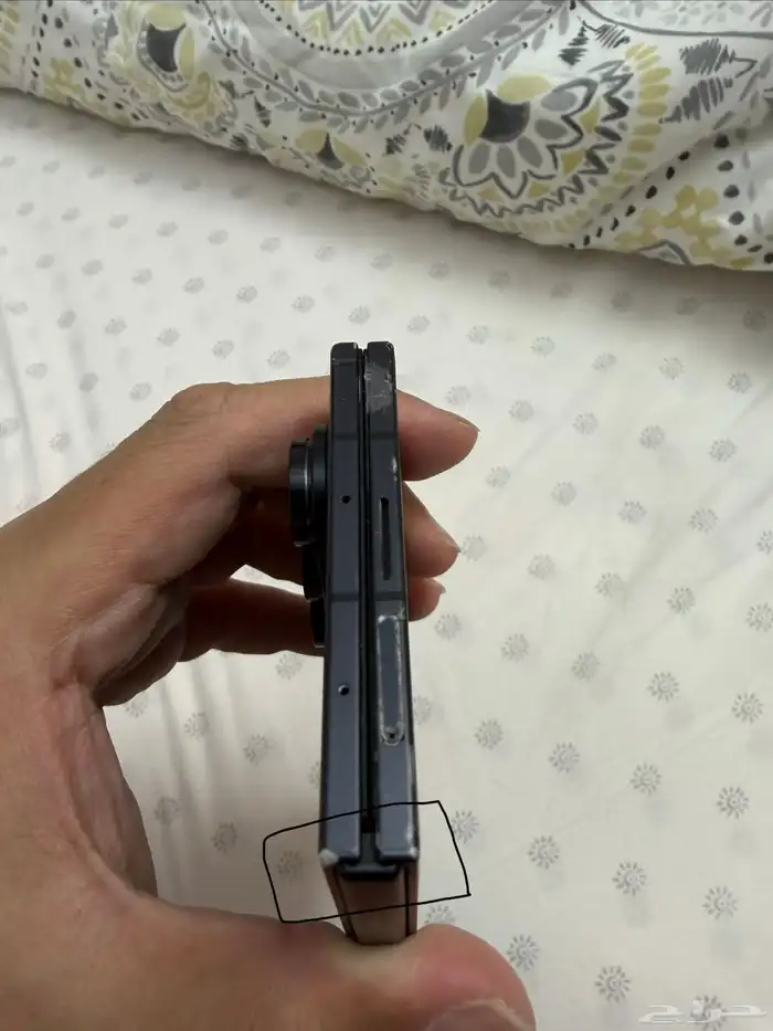 جالكسي زد فولد 7 0