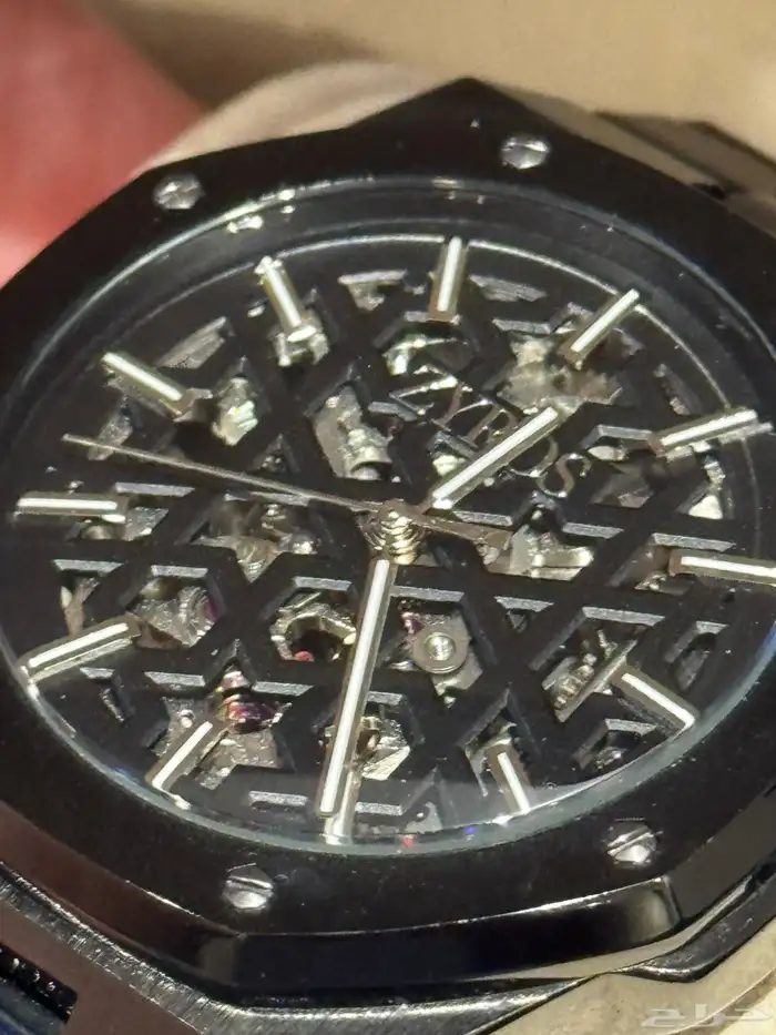 ساعة زايروس اتوماتيك 4