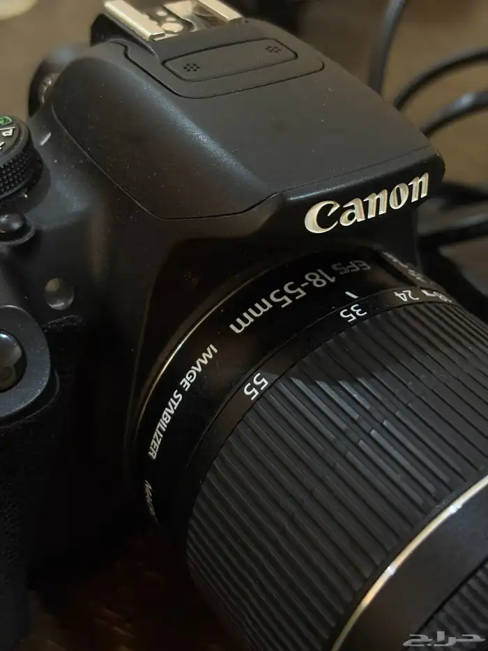 كاميرا كانون D700 0