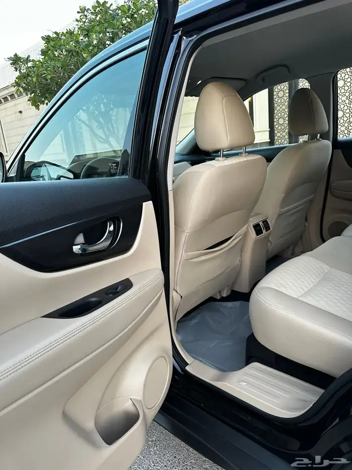 نيسان اكس تريل 2022 وكالة 15